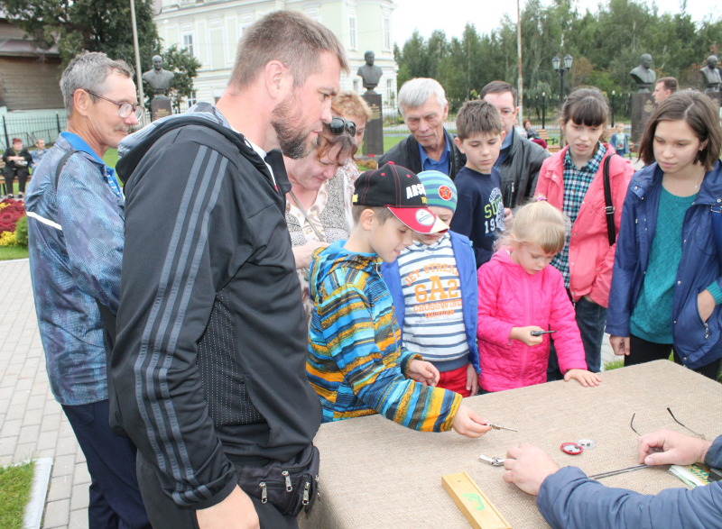 «Тула оружейная: от мастера – до защитника»: Ой, да во Кузнецкой слободе… Тульский Государственный Музей Оружия
