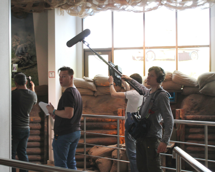 В музее оружия прошли съемки программы «НЕФАКТ» телеканала «Звезда» с ведущим Араратом Кещяном Тульский Государственный Музей Оружия