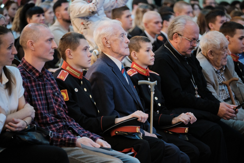 Гости Тульского музея оружия, участники творческого вечера «Многогранность талантов оружейников», по-новому открыли для себя творческий потенциал знаменитых земляков Тульский Государственный Музей Оружия