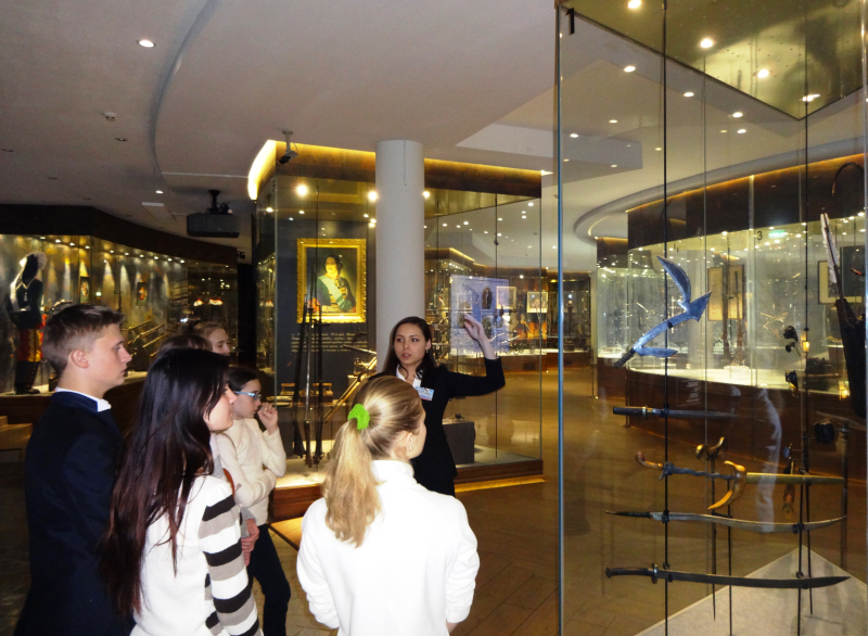 Экскурсовод: тонкости интересной профессии Тульский Государственный Музей Оружия