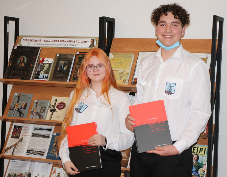 В Тульском государственном музее оружия состоялся конкурс ораторского искусства «Битва декламаторов», посвящённый 350-летию со дня рождения Петра I Тульский Государственный Музей Оружия