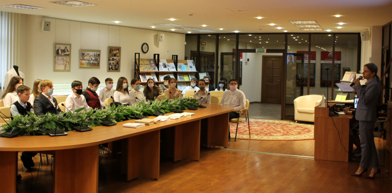 В Тульском государственном музее оружия состоялся конкурс ораторского искусства «Битва декламаторов», посвящённый 350-летию со дня рождения Петра I Тульский Государственный Музей Оружия