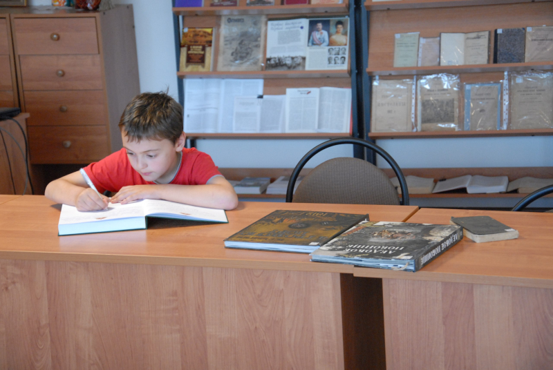 Любознательный посетитель из «Ласточки» Тульский Государственный Музей Оружия