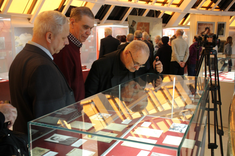 К 75-летию Победы! Выставка «Тула и Керчь: города-герои, города-побратимы» открыта! Спешите в здание-шлем! Тульский Государственный Музей Оружия