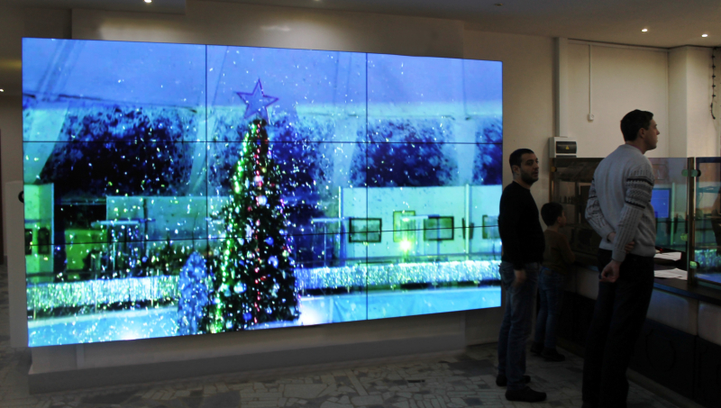 Елочка нарядная, светятся огни. До чего ж красивые праздничные дни! Тульский Государственный Музей Оружия