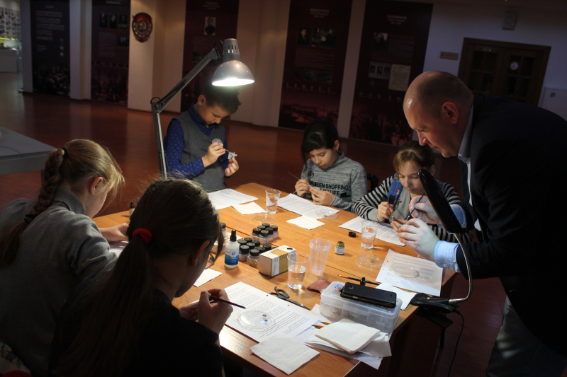 «Сложно, но очень интересно!» ‒ юные туляки о создании военно-исторических миниатюр Тульский Государственный Музей Оружия