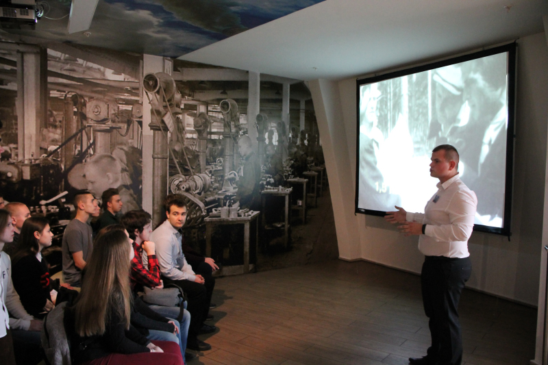 Боевую и интеллектуальную высоты покоряли участники культурного марафона в музее оружия Тульский Государственный Музей Оружия