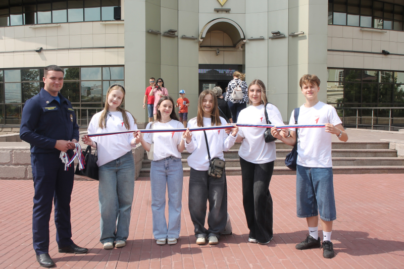 День России в Тульском музее оружия: патриотическая акция «Триколор»! Тульский Государственный Музей Оружия