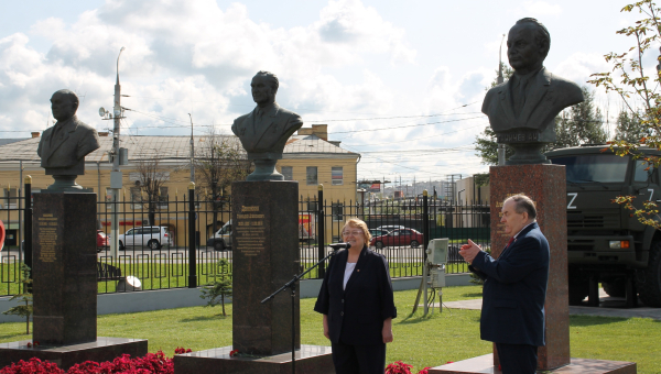 25 августа, в день 105-летия со дня рождения Александра Никитовича Ганичева, состоялся памятный митинг на Аллее Славы знаменитых оружейников г. Тулы на территории Тульского музея оружия Тульский Государственный Музей Оружия