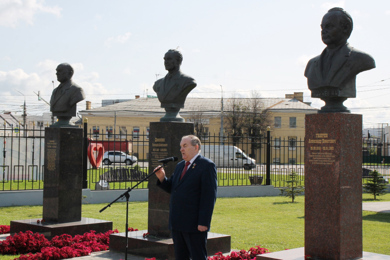 25 августа, в день 105-летия со дня рождения Александра Никитовича Ганичева, состоялся памятный митинг на Аллее Славы знаменитых оружейников г. Тулы на территории Тульского музея оружия Тульский Государственный Музей Оружия