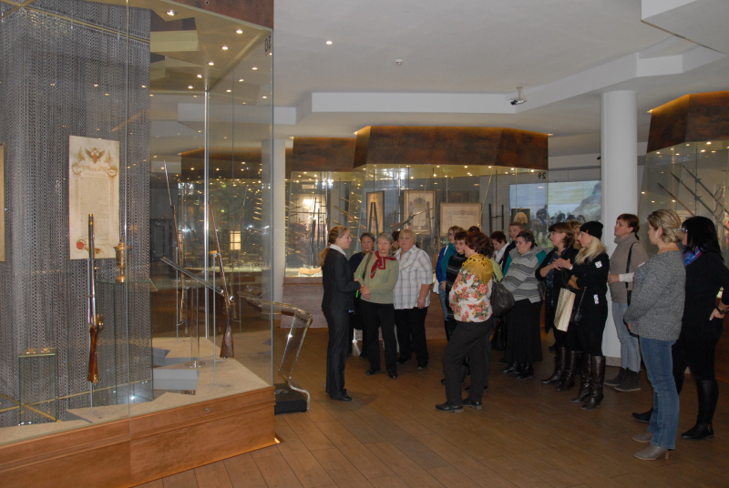 Музей оружия посетили коллеги из Государственного литературно-мемориального музея-заповедника А.П.Чехова «Мелихово» Тульский Государственный Музей Оружия