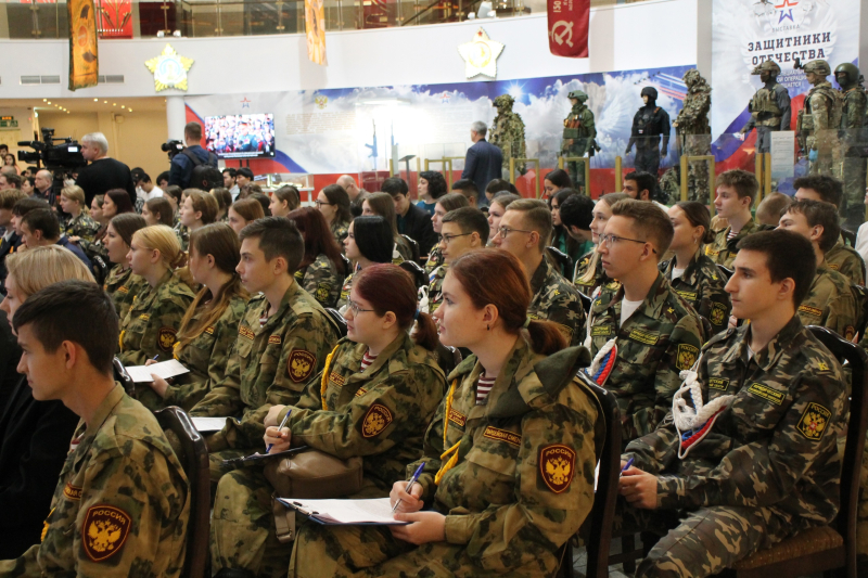 В Тульском государственном музее оружия прошла IX Международная просветительская акция «Большой этнографический диктант» Тульский Государственный Музей Оружия
