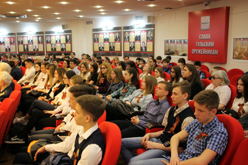Для нас война — история. Мы родились и выросли в мирное время. О войне мы можем судить только по фильмам. Тульский Государственный Музей Оружия