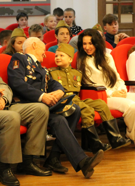 Для нас война — история. Мы родились и выросли в мирное время. О войне мы можем судить только по фильмам. Тульский Государственный Музей Оружия