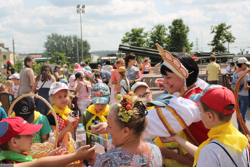 Шлем: Школьники Летом Едут в Музей! Летний праздник в музее оружия Тульский Государственный Музей Оружия