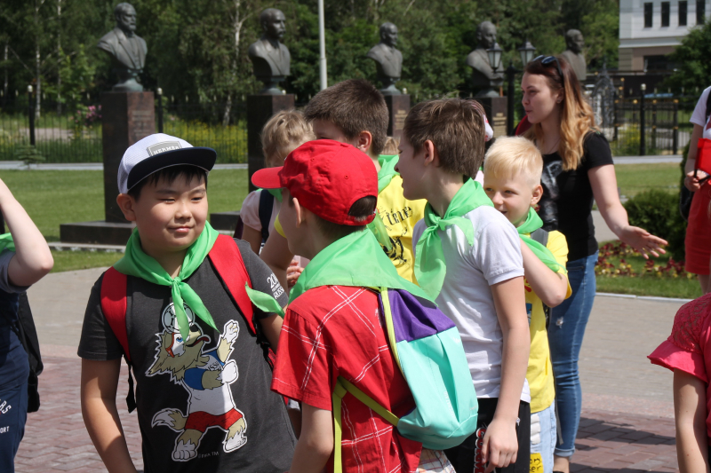 Шлем: Школьники Летом Едут в Музей! Летний праздник в музее оружия Тульский Государственный Музей Оружия