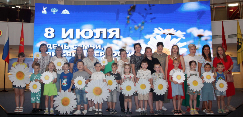 В День семьи, любви и верности музей оружия приглашает в гости семьи с детьми на праздничную программу «Музей для друзей!». Тульский Государственный Музей Оружия