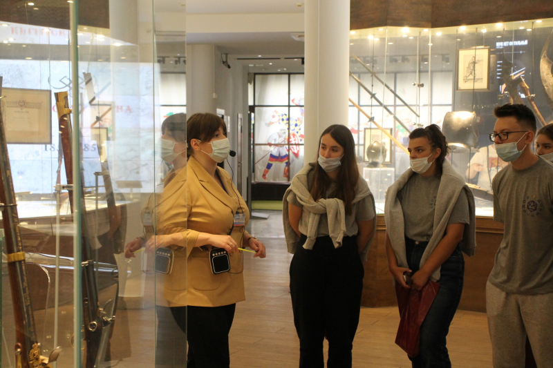 «Дороги славы – наша история»: участники патриотического автопробега из Ростова-на-Дону посетили Тульский музей оружия. Тульский Государственный Музей Оружия