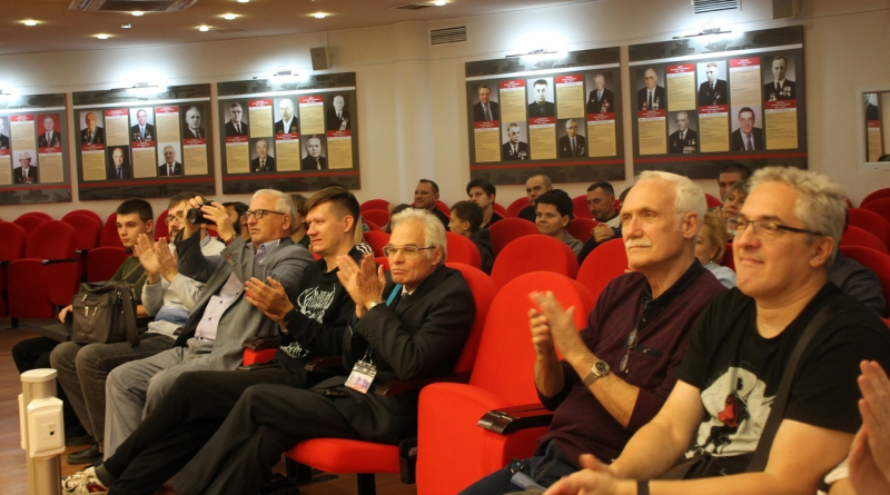 12 октября в Тульском государственном музее оружия открылась ежегодная выставка-конкурс стендовых моделей и военно-исторической миниатюры «Техника в масштабе» Тульский Государственный Музей Оружия