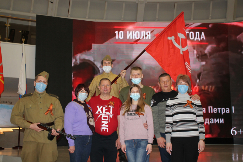 В музее оружия стартовали патриотические акции «Под знаменем Победы!» и «Георгиевская ленточка». Присоединяйтесь к праздничным мероприятиям музея! Тульский Государственный Музей Оружия