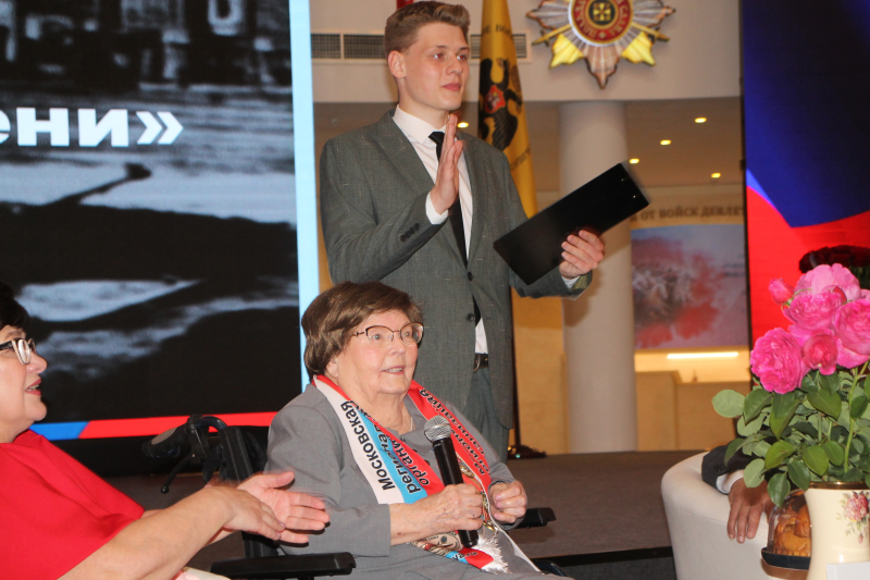 «Память сильнее времени»! Встреча поколений, посвященная 100-летию участницы обороны Тулы в годы Великой Отечественной войны, ветерана 50-й Армии Зинаиды Михайловны Кистаевой в музее оружия! Тульский Государственный Музей Оружия