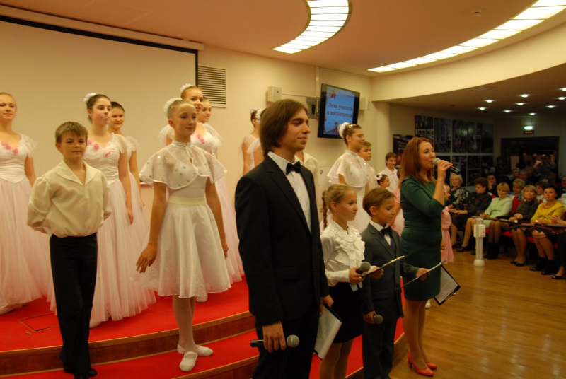 Музей чествует самых верных и надежных друзей – учителей! Тульский Государственный Музей Оружия