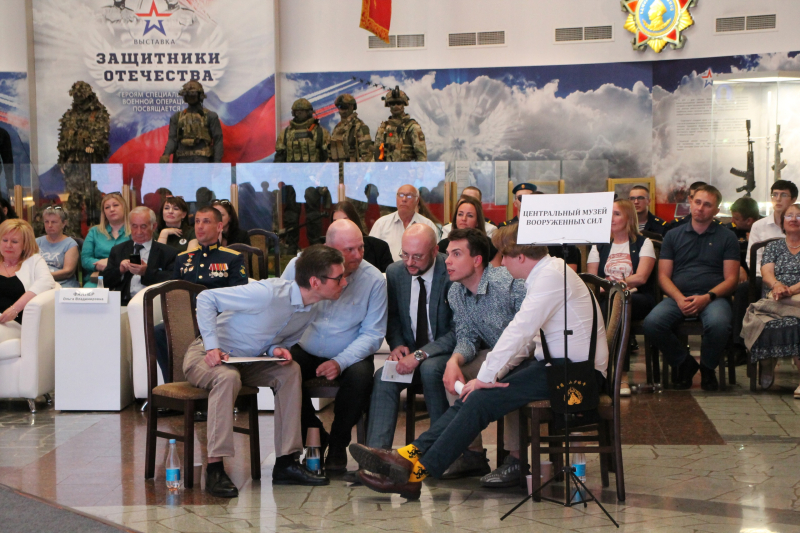 Интересным событием Дней армейской культуры в Тульской области стал интеллектуальный блиц-турнир «Музейные баталии», который состоялся в Тульском государственном музее оружия Тульский Государственный Музей Оружия