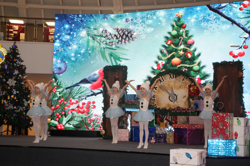 В музее оружия для самых маленьких гостей проводится оригинальная детская игровая программа с Дедом Морозом, Снегурочкой и сказочными героями! Тульский Государственный Музей Оружия