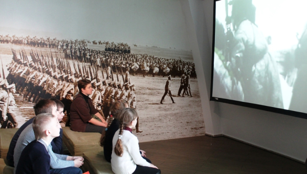 Около 6,5 тысяч школьников из различных регионов России посетили музей оружия в дни весенних школьных каникул. Тульский Государственный Музей Оружия