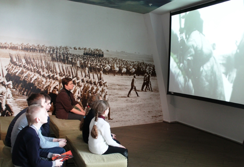 Около 6,5 тысяч школьников из различных регионов России посетили музей оружия в дни весенних школьных каникул. Тульский Государственный Музей Оружия