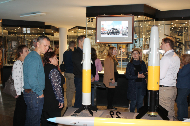 Сегодня сотрудники музея оружия делились профессиональным опытом с коллегами из Курского областного краеведческого музея Тульский Государственный Музей Оружия