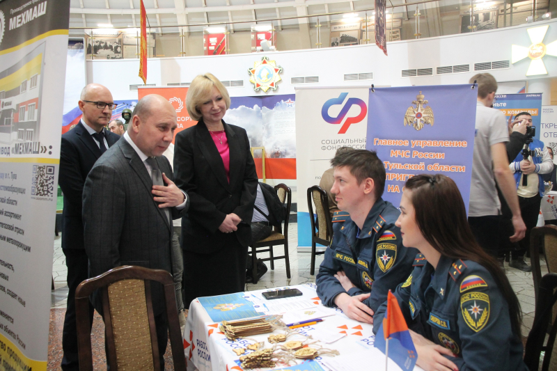 В музее оружия совместно с Министерством труда и социальной защиты Тульской области была проведена ярмарка вакансий с целью оказания содействия в обеспечении занятости ветеранов боевых действ Тульский Государственный Музей Оружия