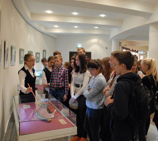 В музее оружия начался новый учебный год в школе юного экскурсовода Тульский Государственный Музей Оружия