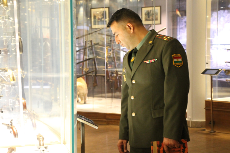 Участники Координационного Комитета по вопросам противовоздушной обороны при Совете министров обороны государств посетили музей оружия Тульский Государственный Музей Оружия