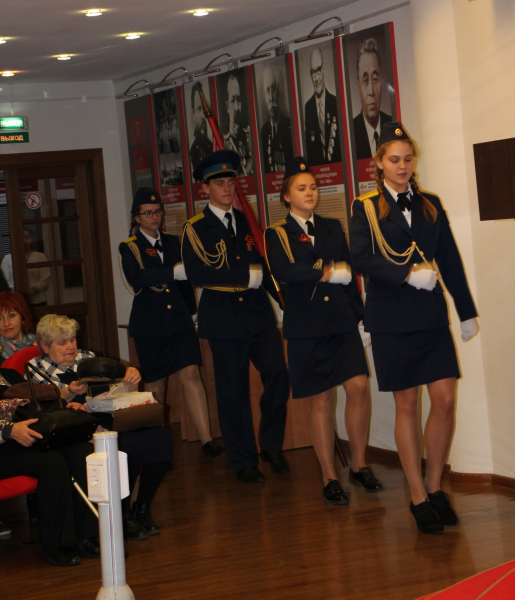 «Истинный защитник России – это история!»: в музее оружия состоялась презентация новой книги Н.Н. Дронова «За честь Отчизны!». Тульский Государственный Музей Оружия