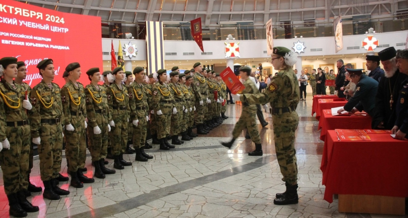 Сегодня в Тульском музее оружия состоялась церемония торжественной клятвы воспитанников Кадетского учебного центра Росгвардии имени героя России Е.Ю. Рындина. Тульский Государственный Музей Оружия