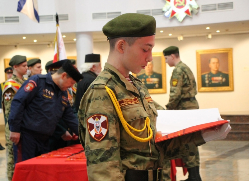 Сегодня в Тульском музее оружия состоялась церемония торжественной клятвы воспитанников Кадетского учебного центра Росгвардии имени героя России Е.Ю. Рындина. Тульский Государственный Музей Оружия