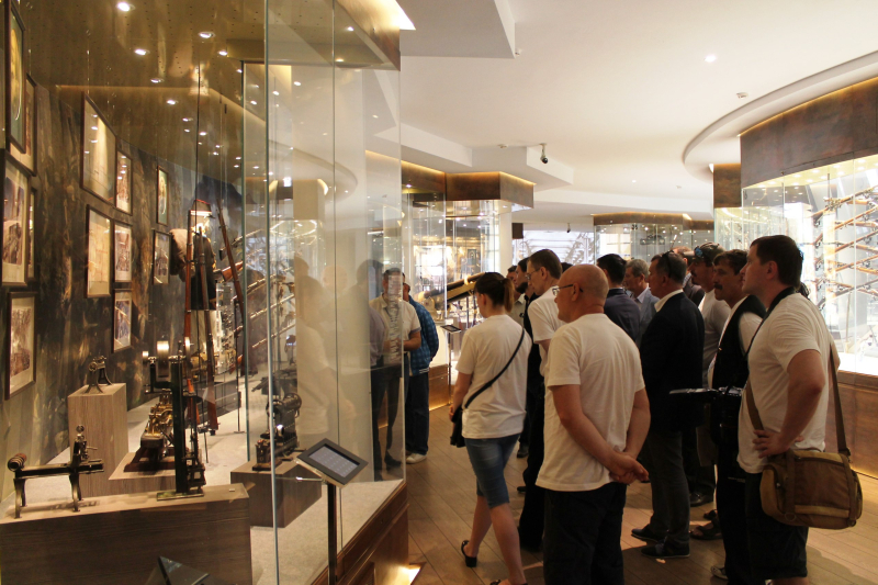 Участники фестиваля «Белые ночи в Севастополе» в Тульском музее оружия. Тульский Государственный Музей Оружия