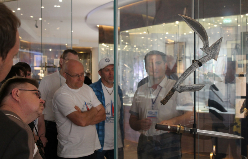 Участники фестиваля «Белые ночи в Севастополе» в Тульском музее оружия. Тульский Государственный Музей Оружия