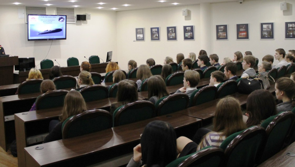 Герои-подводники в музее оружия Тульский Государственный Музей Оружия