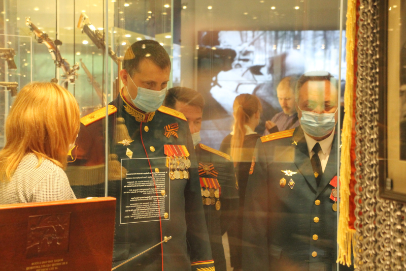 «Очень впечатлены Тульским государственным музеем оружия! Собранная экспозиция просто уникальна!» - генерал-майор Вооруженных сил России Александр Владимирович Дудкин. Тульский Государственный Музей Оружия