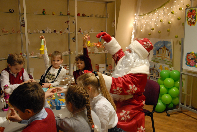 В мастерской музея Дед Мороз и Снегурочка встречали маленьких друзей Тульский Государственный Музей Оружия