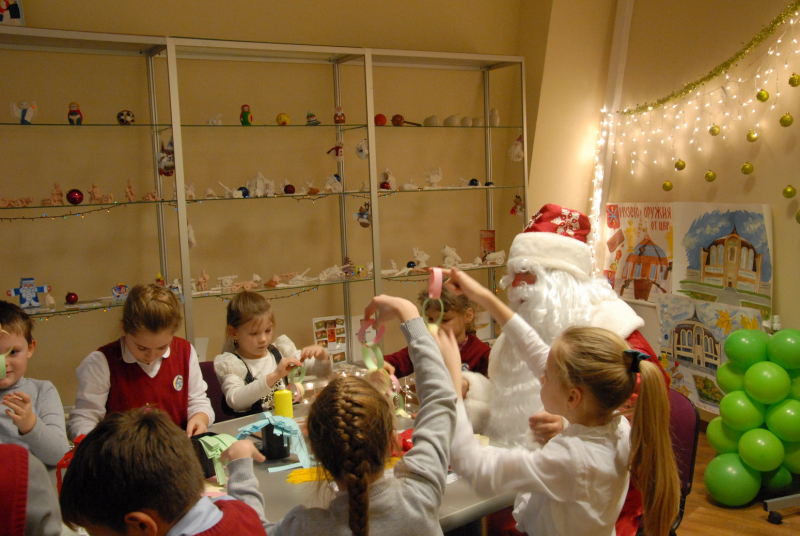 В мастерской музея Дед Мороз и Снегурочка встречали маленьких друзей Тульский Государственный Музей Оружия