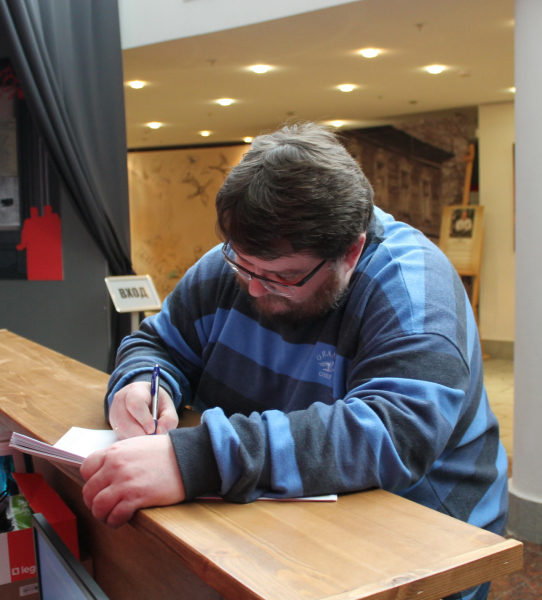 В.В. Глазков о выставке «Война и мифы»: «Воспитывать у молодежи уважение к прошлому – это очень нужное дело» Тульский Государственный Музей Оружия