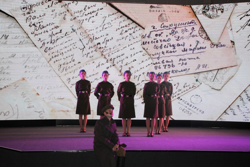 «Весна на клавишах Победы!» - проникновенное театрализованное представление состоялось сегодня в музее оружия. Тульский Государственный Музей Оружия