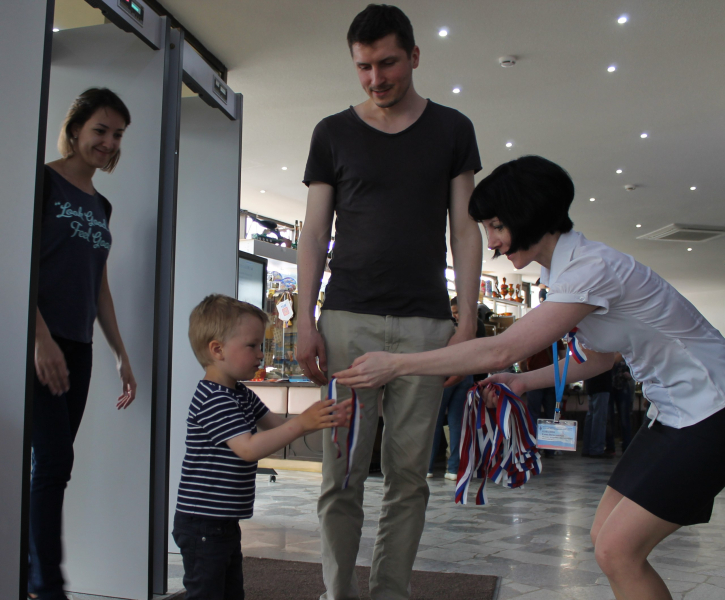 Сегодня празднует народ непобедимый День Родины своей великой, сильной... День России в музее оружия! Тульский Государственный Музей Оружия