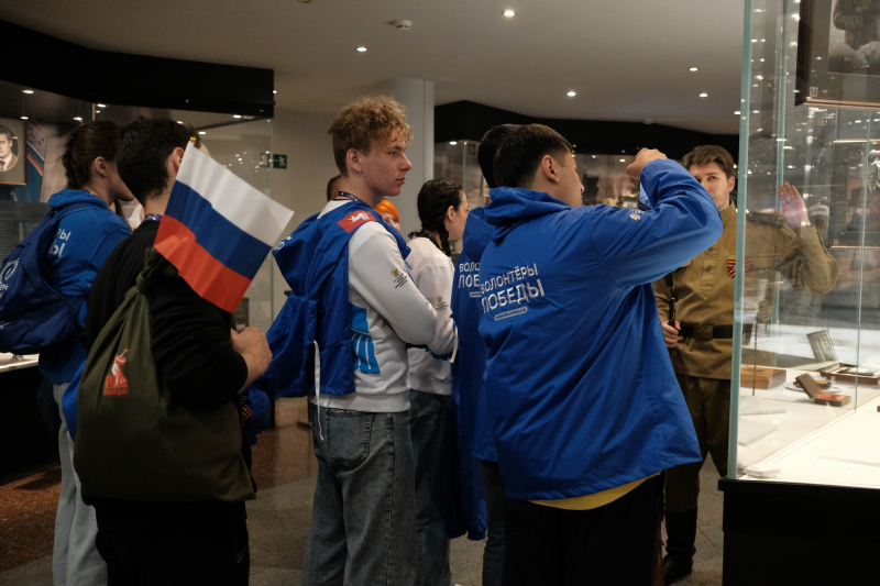 По традиции в День Победы в нашем музее проводятся интерактивные тематические костюмированные экскурсии «Оружие Победы» и «Подвиг тульских оружейников в годы Великой Отечественной войны» Тульский Государственный Музей Оружия