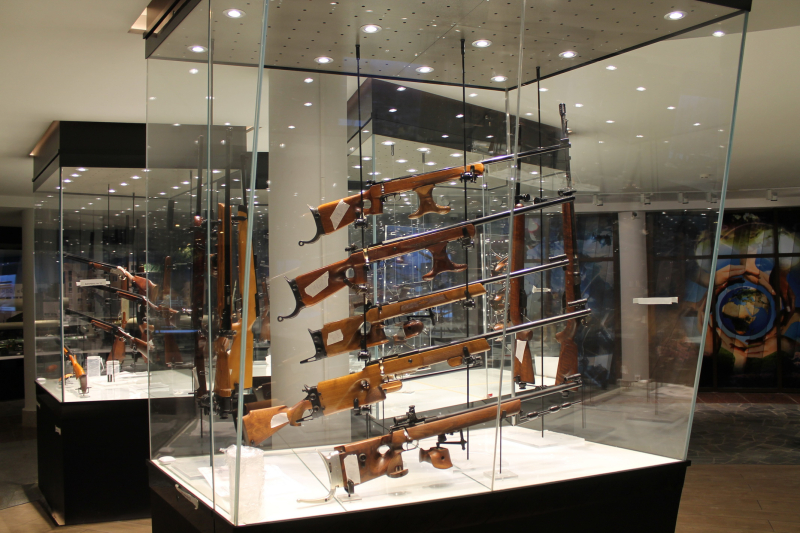 В здании-шлеме музея оружия завершаются работы по созданию новой постоянной экспозиции Тульский Государственный Музей Оружия