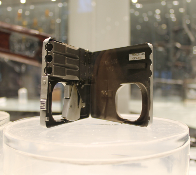 В здании-шлеме музея оружия завершаются работы по созданию новой постоянной экспозиции Тульский Государственный Музей Оружия