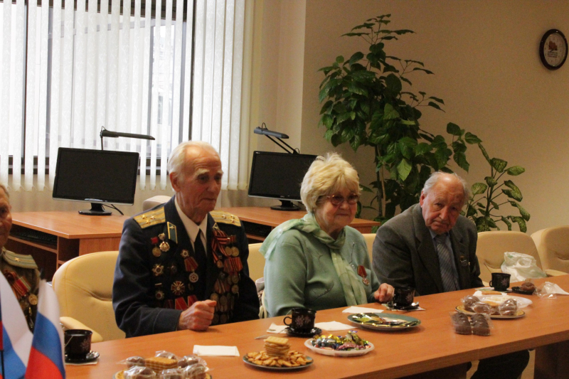 Сегодня музей оружия по доброй традиции радушно принимал ветеранов Великой Отечественной войны Тульский Государственный Музей Оружия